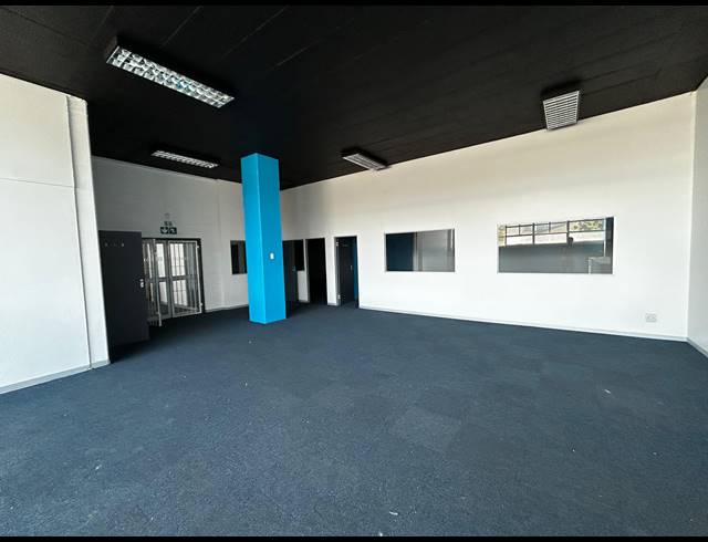 1,620M² WAREHOUSE TO LET IN WYNBERG